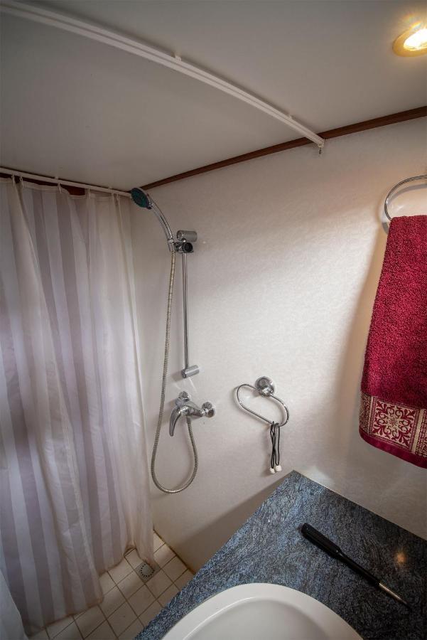 Hotel Vedette Hollandaise De 13 M Pour Sejour Insolite Nivillac Exteriér fotografie